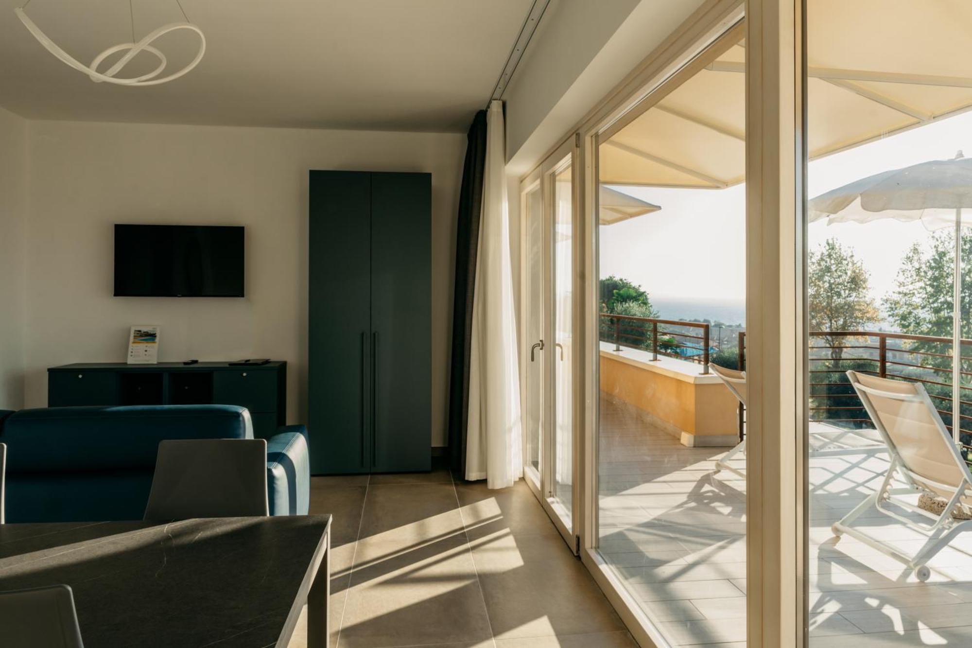 Apartments Monsurei, Lake View Bardolino Exterior photo