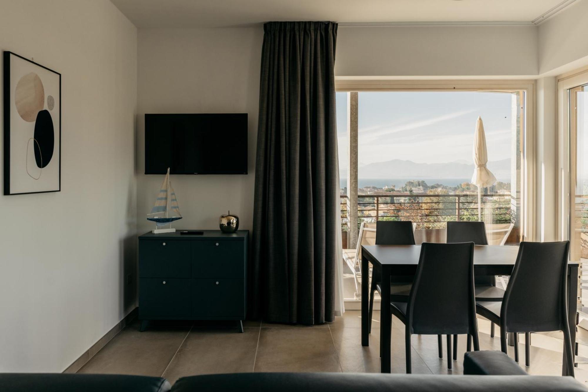 Apartments Monsurei, Lake View Bardolino Exterior photo